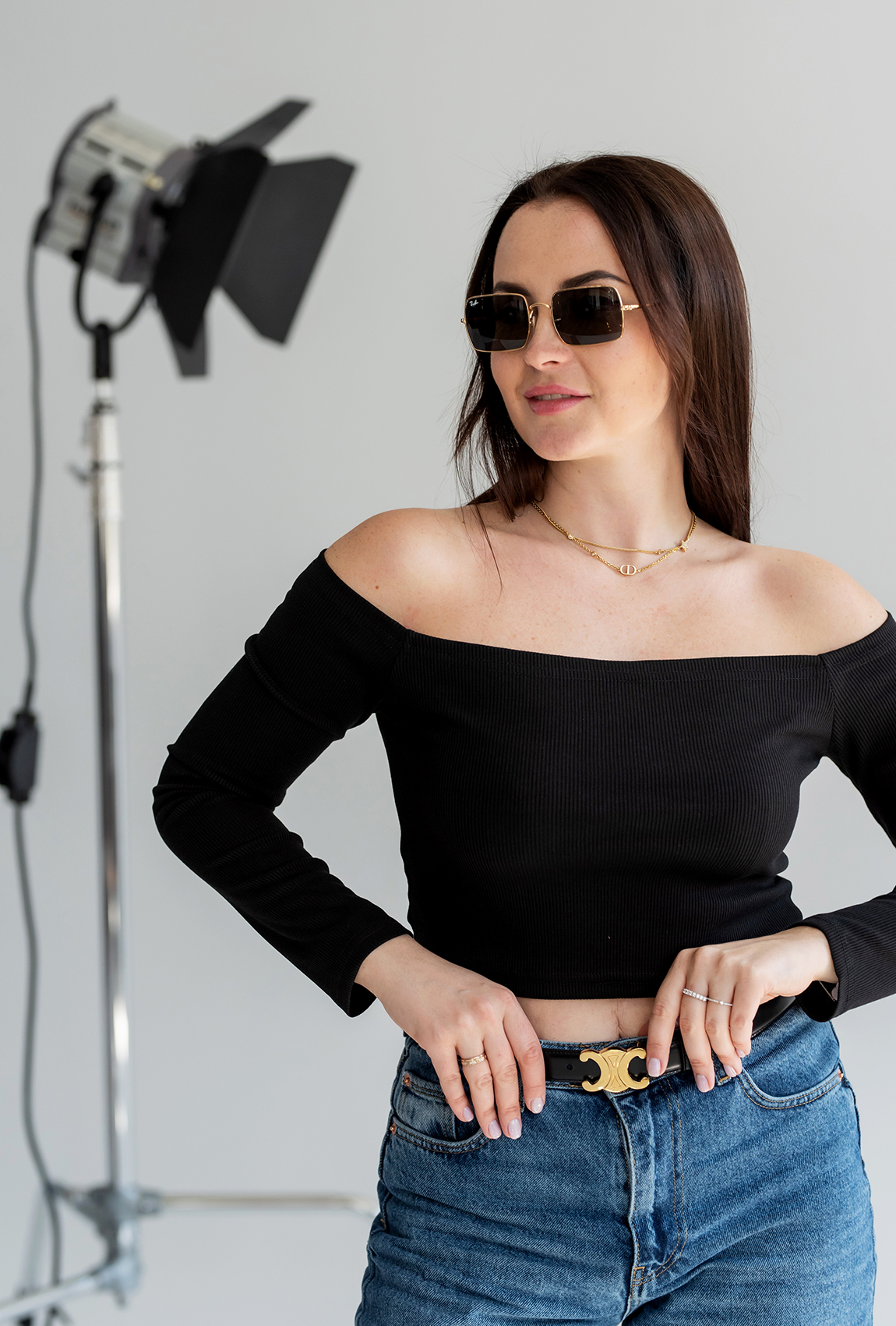 Чорний топ рубчик спущені плечі —  972651. Maritel. Зображення 4