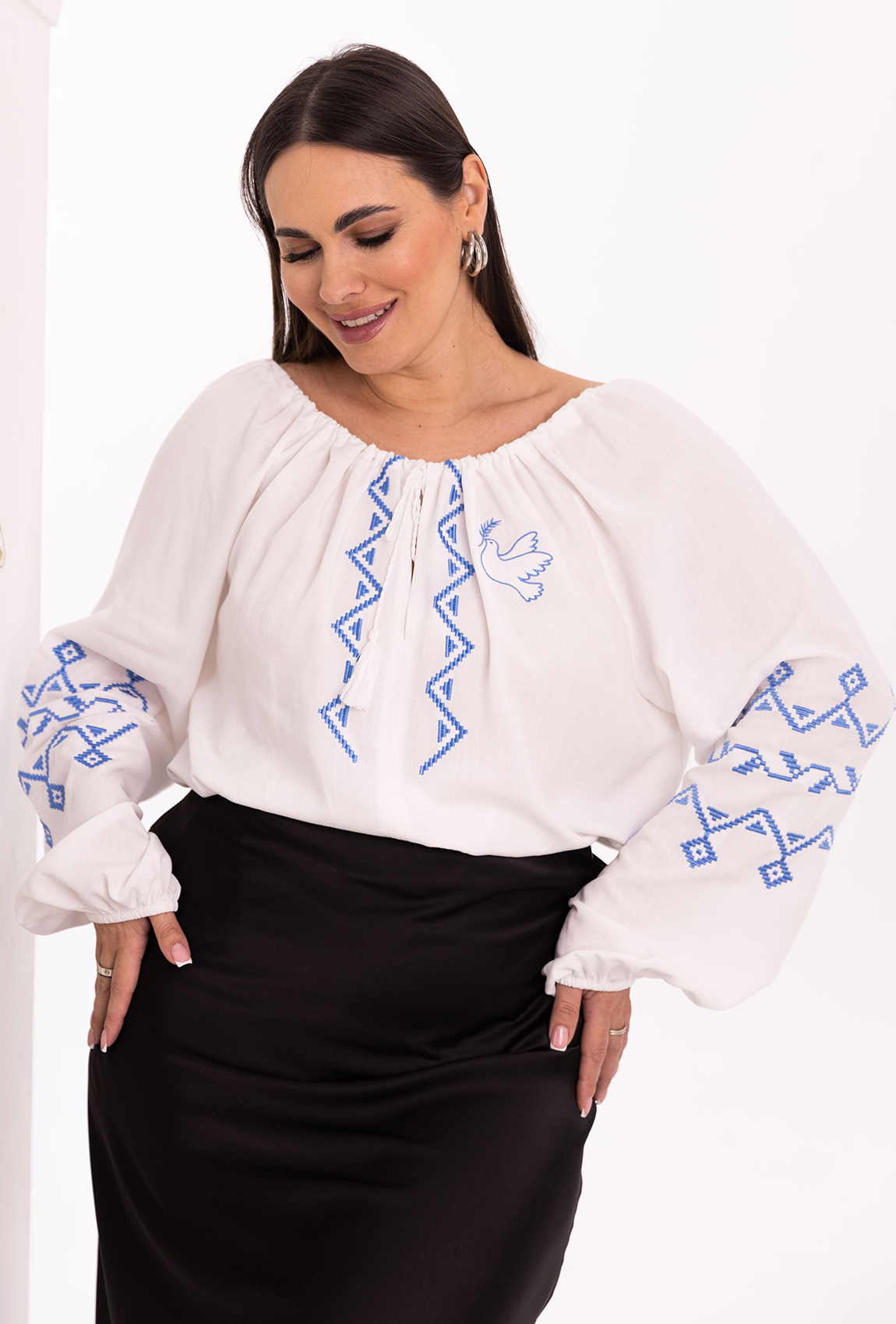 Біла вишиванка Україна —  655465. Maritel. Зображення 1