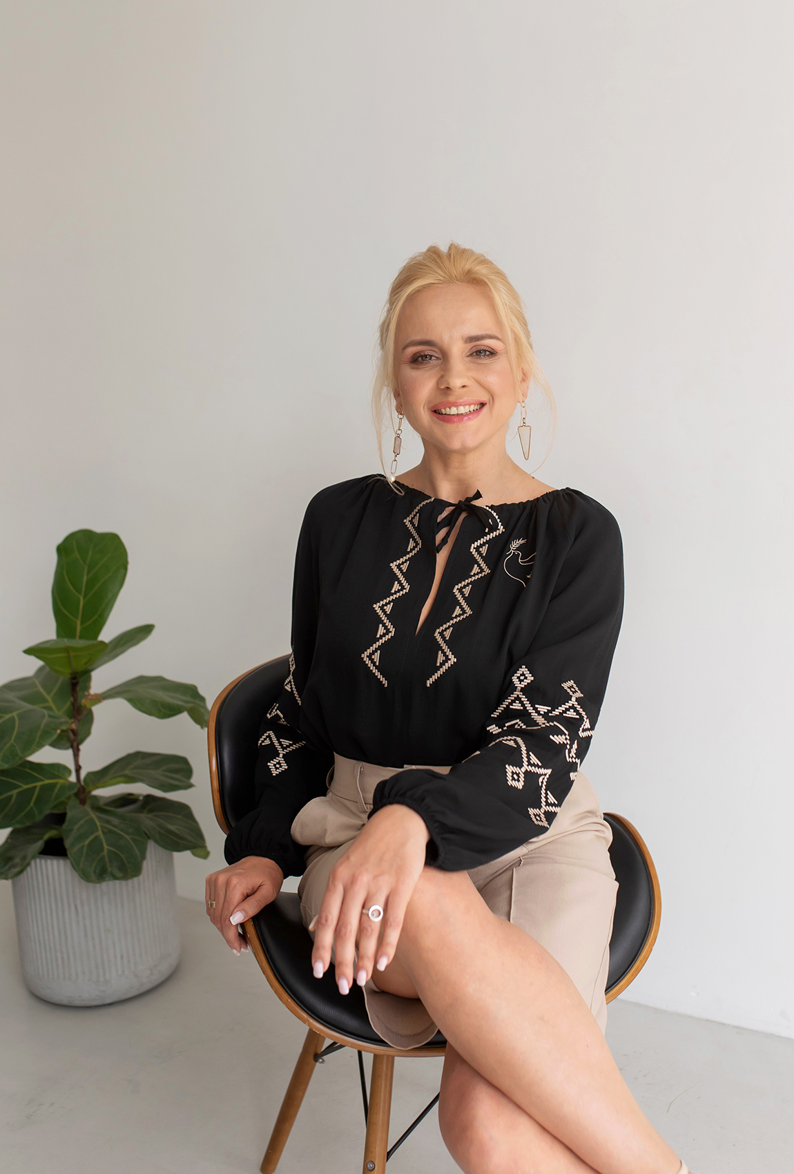 Чорна вишиванка Україна —  158157. Maritel. Зображення 2