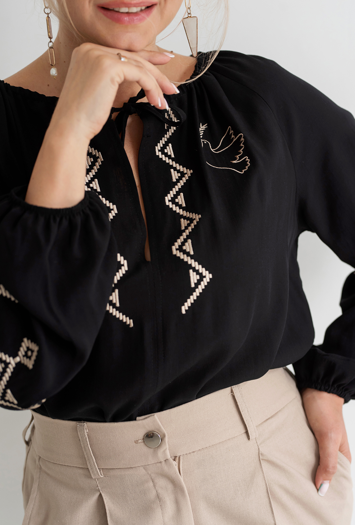 Чорна вишиванка Україна —  158157. Maritel. Зображення 1