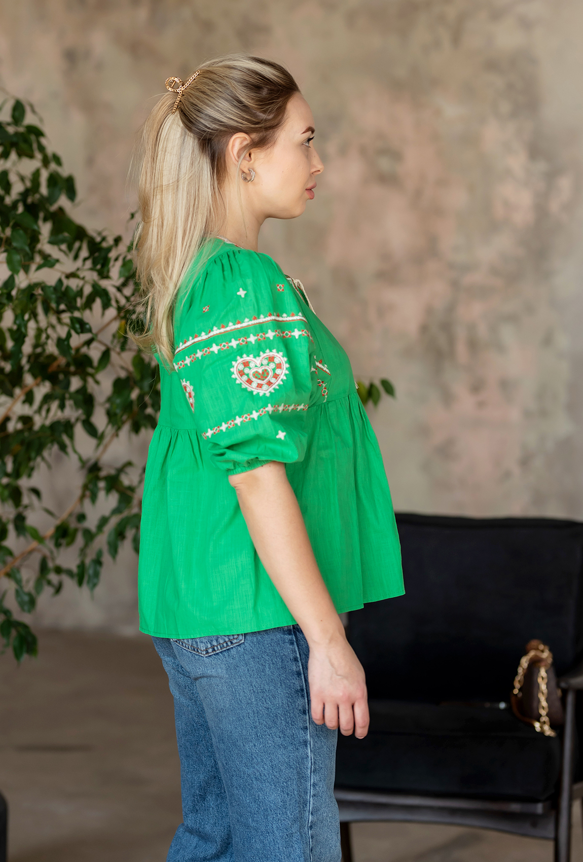 Зеленая вышиванка с отрезной кокеткой —  707866. Maritel. Изображенние 2