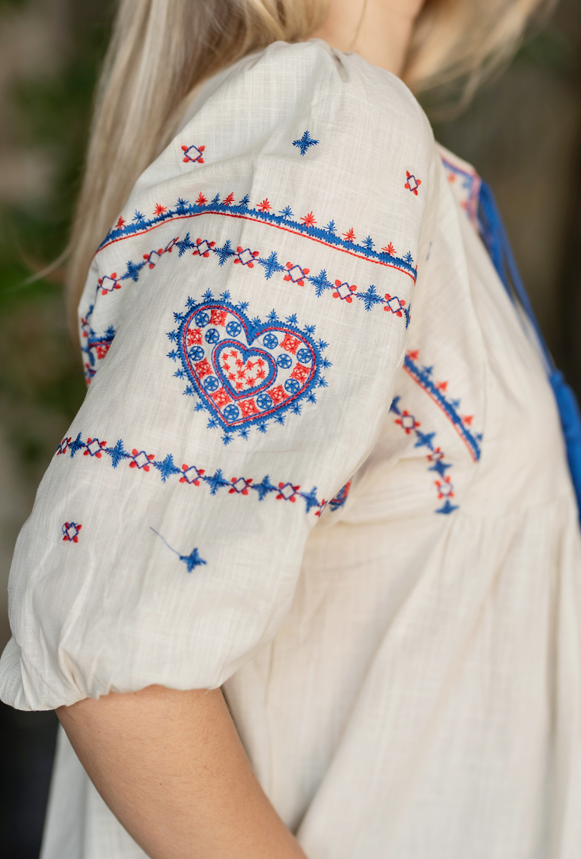 Бежева вишиванка з відрізною кокеткою —  980839. Maritel. Зображення 1