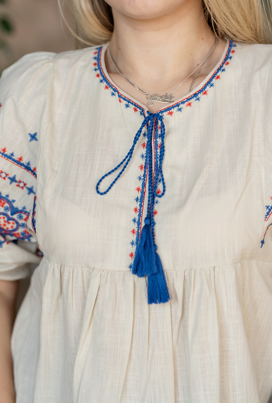 Бежева вишиванка з відрізною кокеткою —  980839. Maritel. Зображення 2