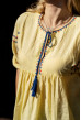 Желтая вышиванка с отрезной кокеткой — 688565. Maritel. Изображенние 2 Желтая вышиванка с отрезной кокеткой — 688565. Maritel. Изображенние 2