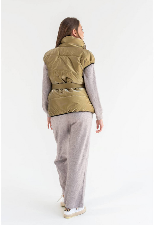 Золотистый Жилет плащевка —  223366. Maritel. Изображенние 1 Золотистый Жилет плащевка —  223366. Maritel. Изображенние 1