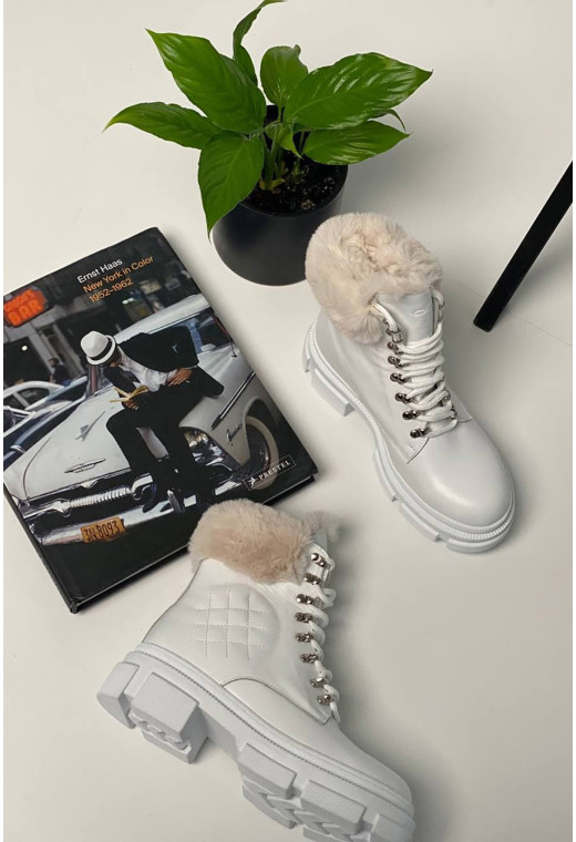 Белые зимние ботинки на шнуровках — 680062. Maritel. Изображенние 1 Белые зимние ботинки на шнуровках — 680062. Maritel. Изображенние 1