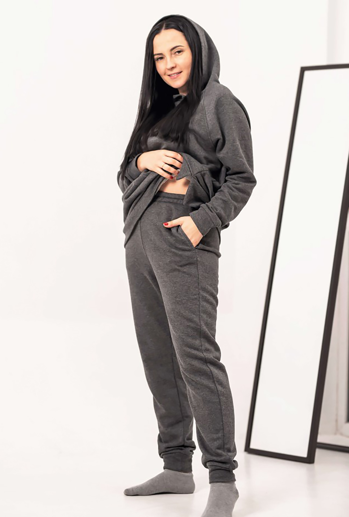 Базовые спортивные штаны антрацит —  528246. Maritel. Изображенние 1 Базовые спортивные штаны антрацит —  528246. Maritel. Изображенние 1