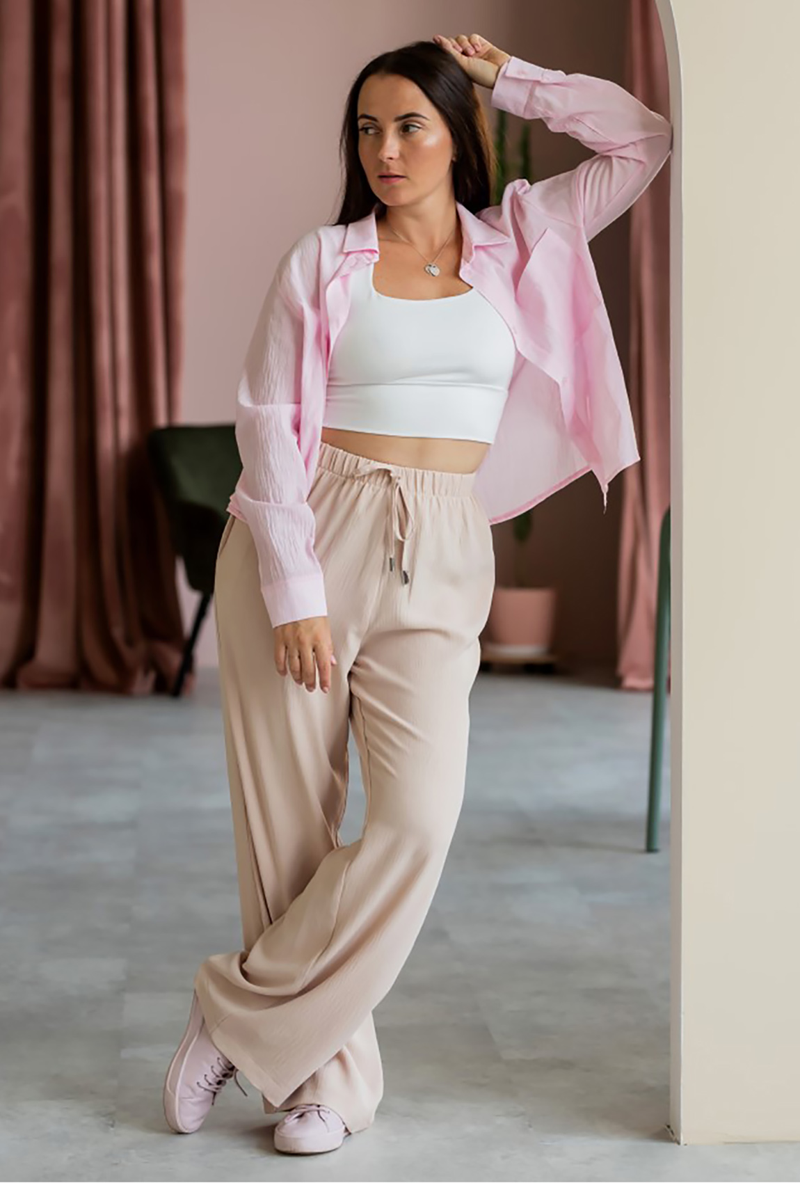 Бежевые брюки костюмка палаццо —  869261. Maritel Бежевые брюки костюмка палаццо —  869261. Maritel