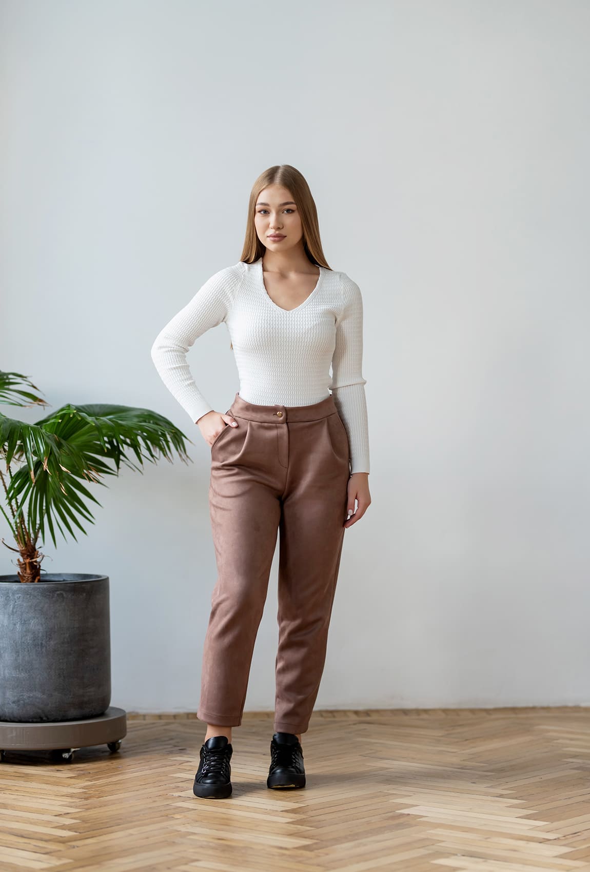 Брюки замша капучино —  597731. Maritel