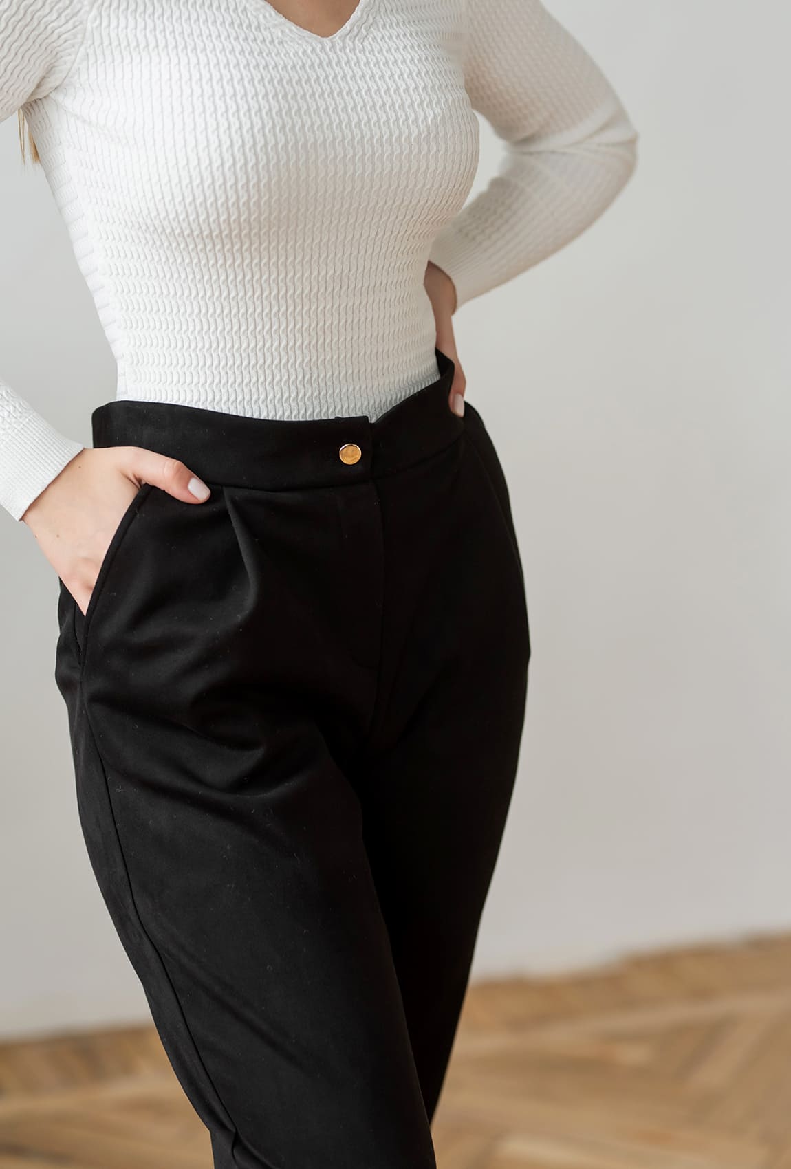 Черные замшевые штаны —  377711. Maritel. Изображенние 2