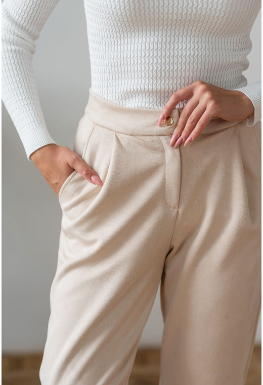 Бежевые замшевые брюки — 898404. Maritel. Изображенние 2 Бежевые замшевые брюки — 898404. Maritel. Изображенние 2