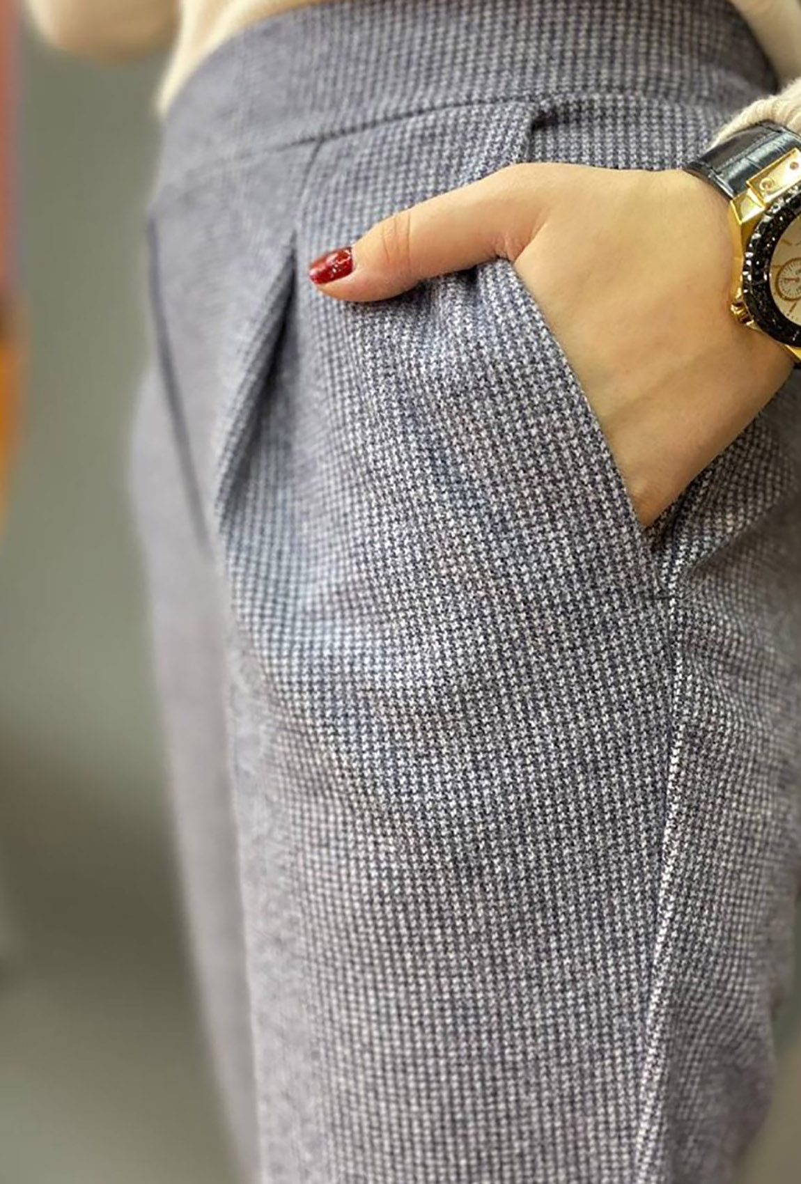 Серые зимние штаны —  621951. Maritel. Изображенние 1 Серые зимние штаны —  621951. Maritel. Изображенние 1