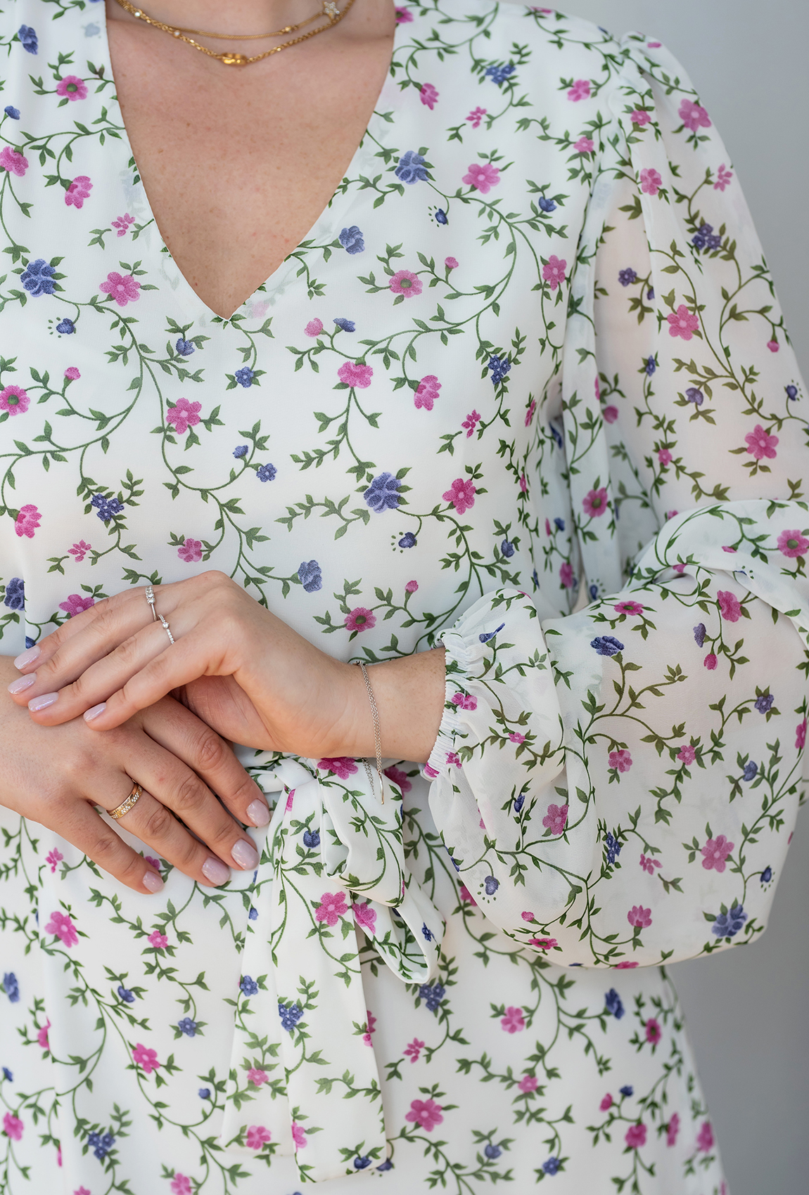 Белое длинное шифоновое платье  —  957577. Maritel. Изображенние 3