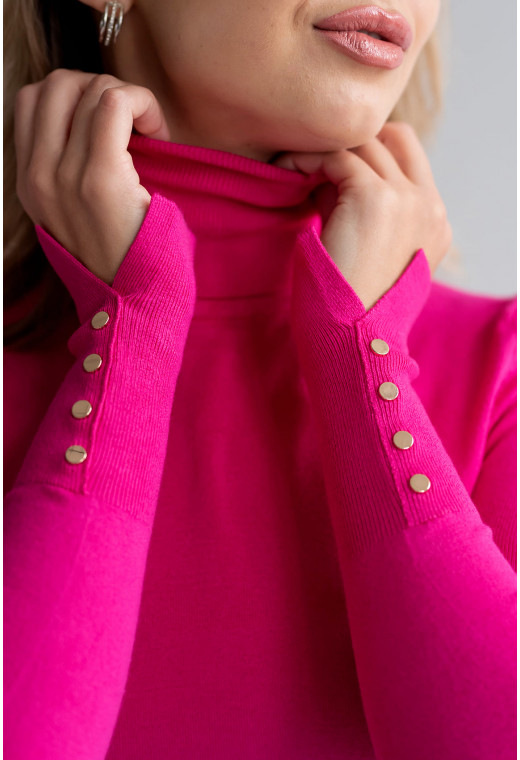 Малиновий гольф з гудзиками на рукавах —  103646. Maritel. Зображення 1 Малиновий гольф з гудзиками на рукавах —  103646. Maritel. Зображення 1