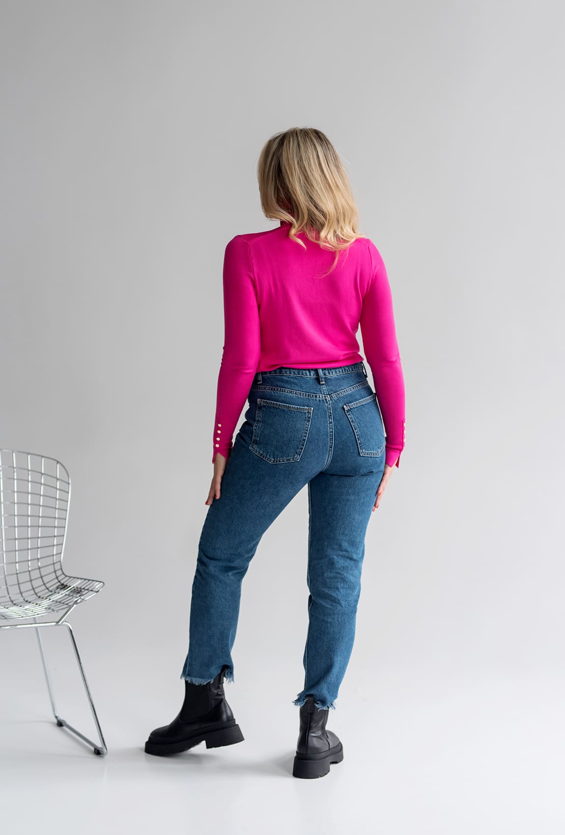 Малиновий гольф з гудзиками на рукавах —  103646. Maritel. Зображення 2