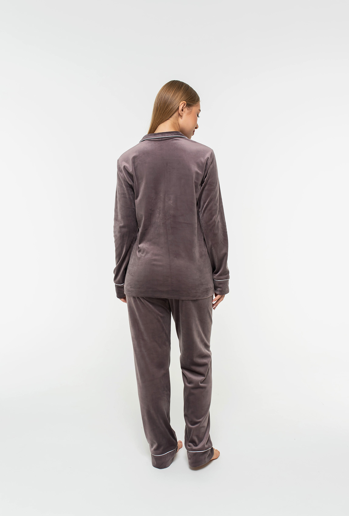 Бронзовый костюм кант на пуговицах —  710840. Maritel. Изображенние 2 Бронзовый костюм кант на пуговицах —  710840. Maritel. Изображенние 2