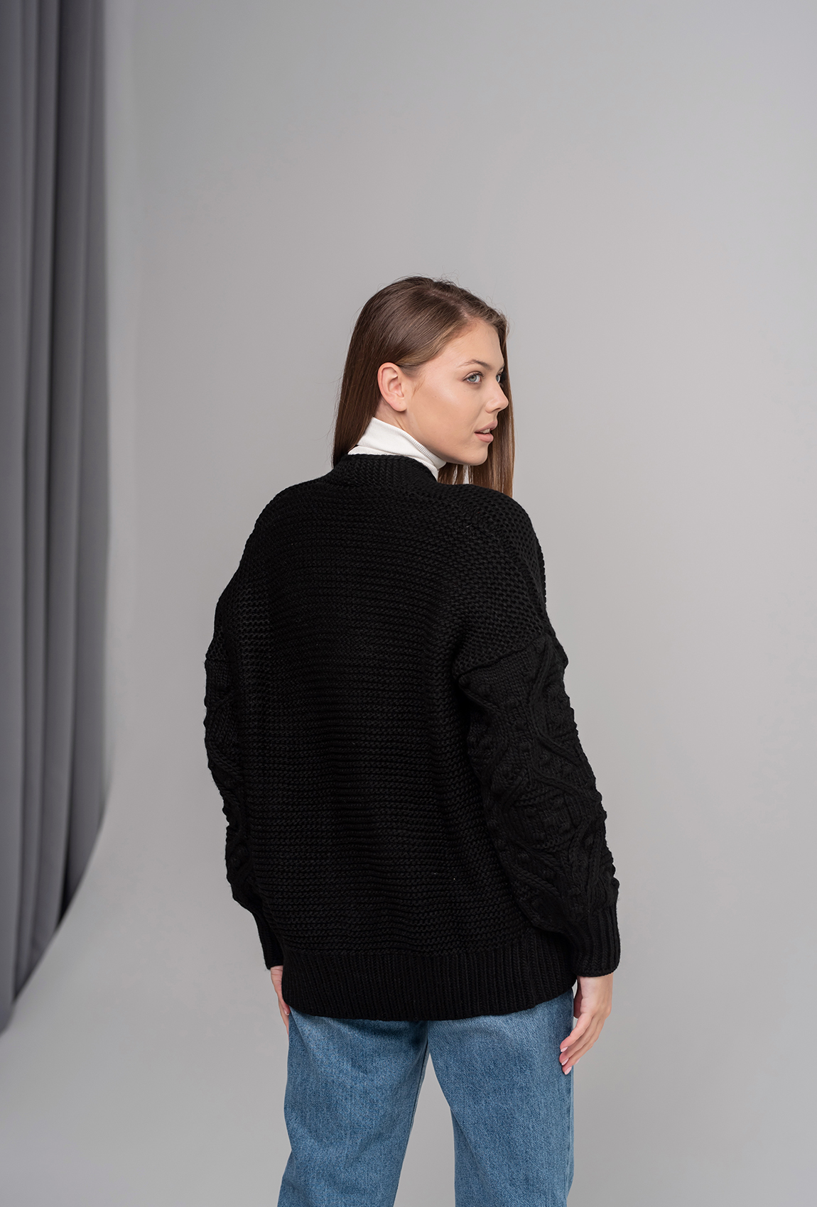 Чорний кардиган — 119484. Maritel. Зображення 2 Чорний кардиган — 119484. Maritel. Зображення 2