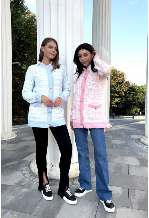 Блакитний кардиган із золотими гудзиками — 955369. Maritel. Зображення 1 Блакитний кардиган із золотими гудзиками — 955369. Maritel. Зображення 1