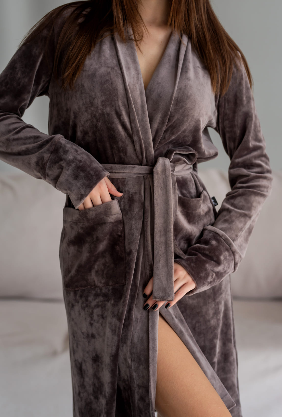 Бронзовий велюровий халат — 998240. Maritel. Зображення 2 Бронзовий велюровий халат — 998240. Maritel. Зображення 2