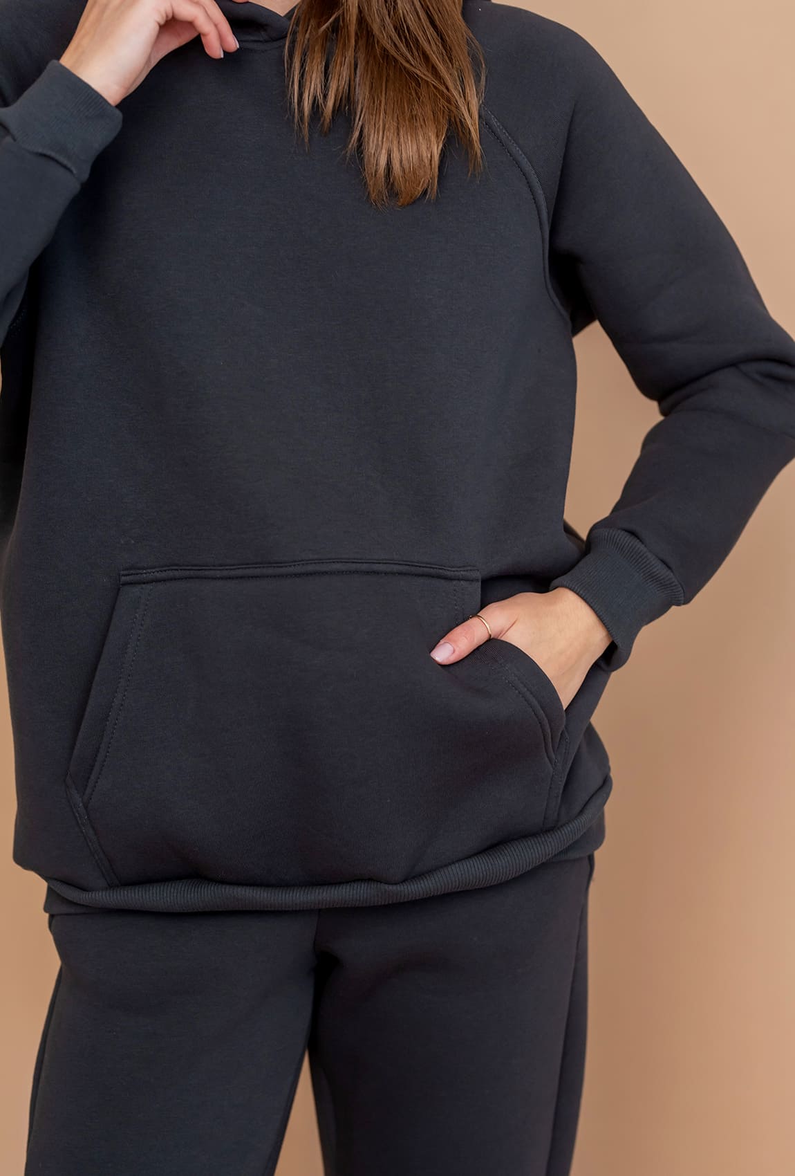 Графітовий костюм худі футер з довязом  —  395203. Maritel. Зображення 3 Графітовий костюм худі футер з довязом  —  395203. Maritel. Зображення 3