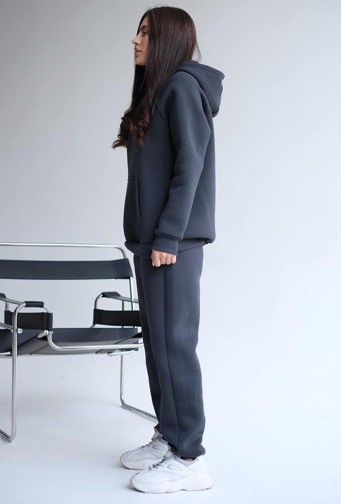 Сірий костюм худі футер з довязом —  446049. Maritel. Зображення 1 Сірий костюм худі футер з довязом —  446049. Maritel. Зображення 1