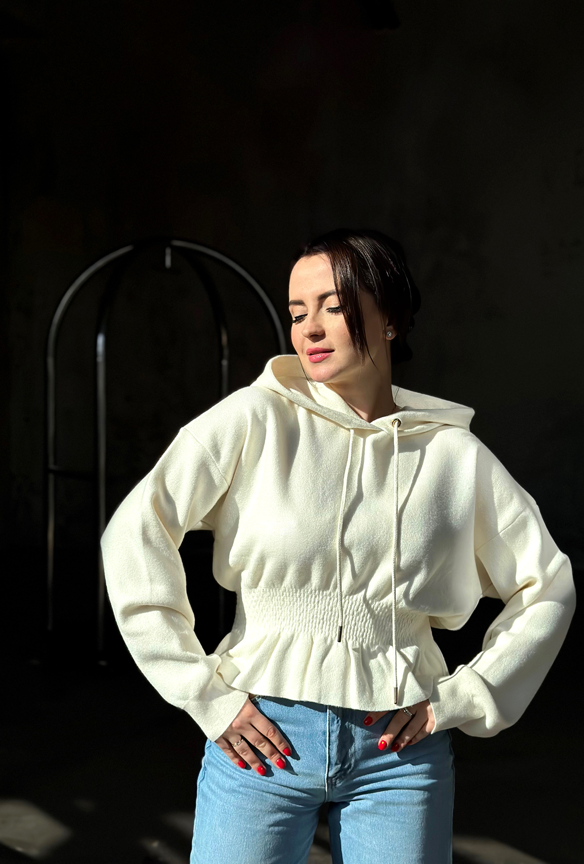 Молочна кофта з баскою — 984900. Maritel. Зображення 2 Молочна кофта з баскою — 984900. Maritel. Зображення 2