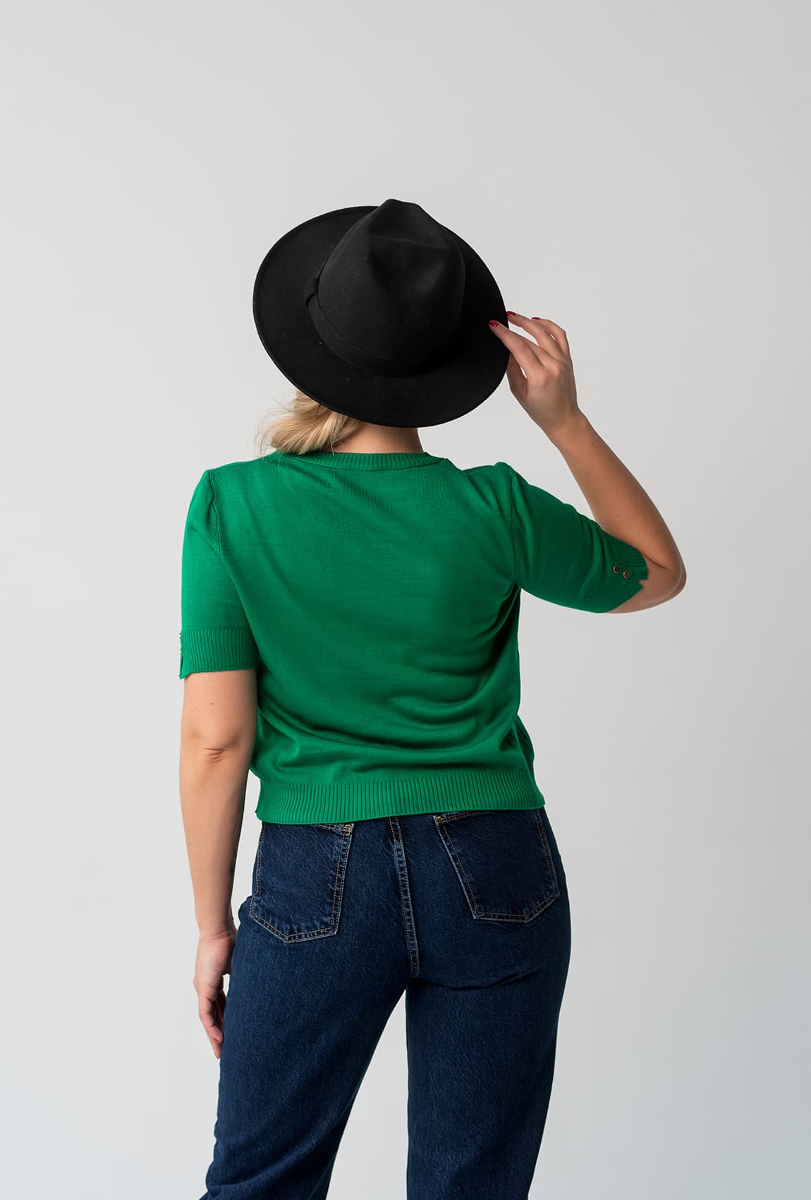 Зеленая футболка вязка —  584606. Maritel. Изображенние 1