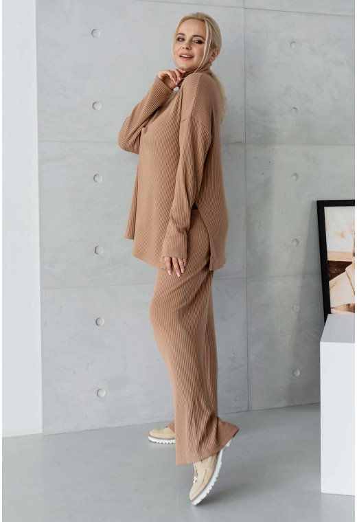 Бежевый костюм рубчик — 198010. Maritel. Изображенние 2 Бежевый костюм рубчик — 198010. Maritel. Изображенние 2