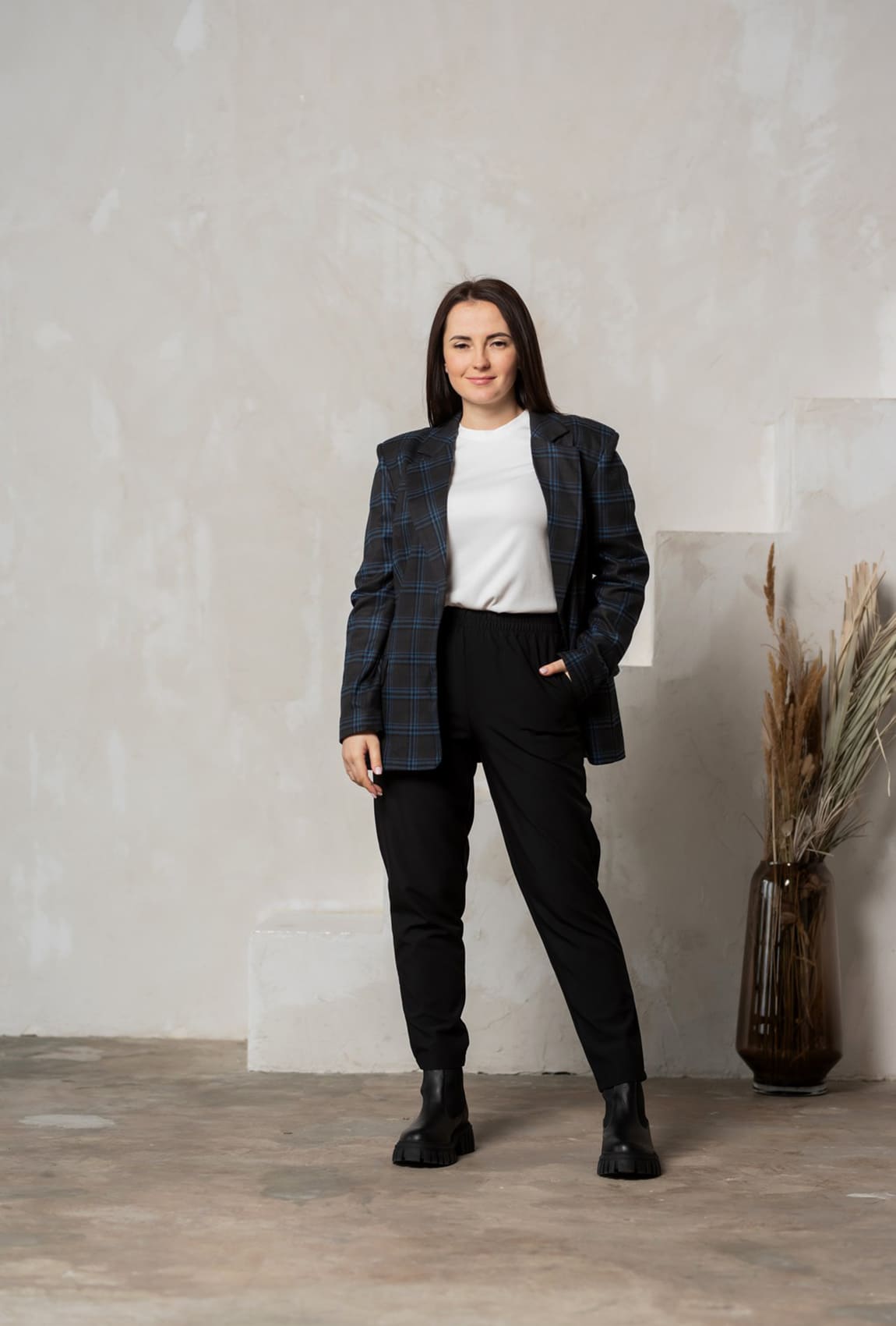 Черный костюм в синей клетке — 592185. Maritel Черный костюм в синей клетке — 592185. Maritel
