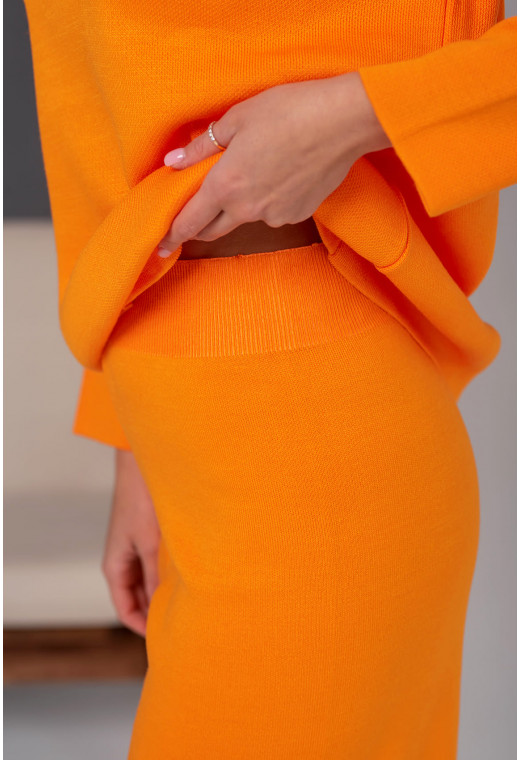 Оранжевый костюм с молнией — 960491. Maritel. Изображенние 1 Оранжевый костюм с молнией — 960491. Maritel. Изображенние 1