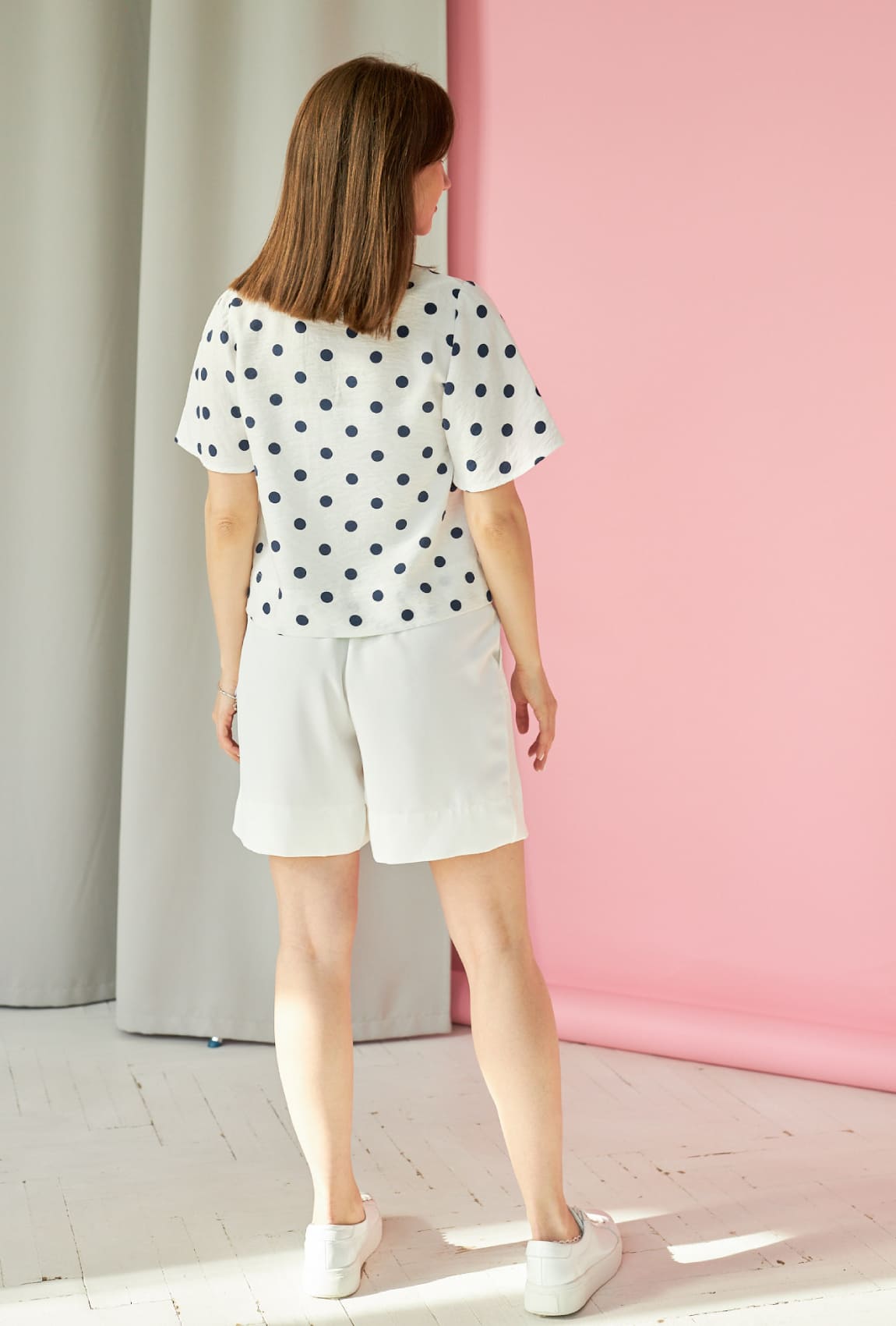 Белый костюм бриз в горошек — 447745. Maritel. Изображенние 2 Белый костюм бриз в горошек — 447745. Maritel. Изображенние 2