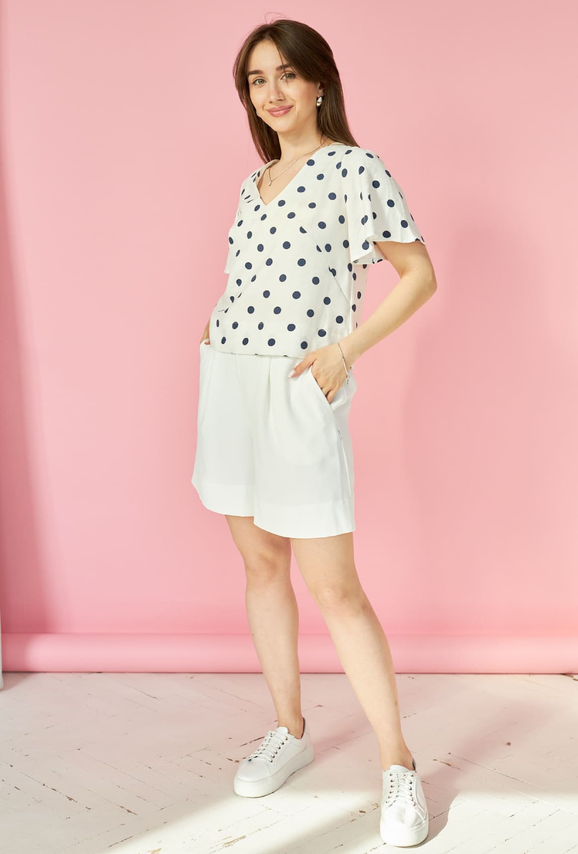 Белый костюм бриз в горошек — 447745. Maritel Белый костюм бриз в горошек — 447745. Maritel