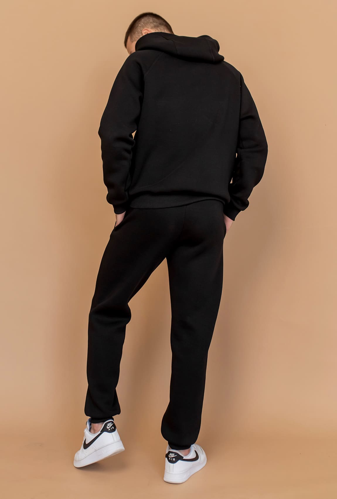 Чорний чоловічий спортивний костюм з худі — 188448. Maritel. Зображення 1 Чорний чоловічий спортивний костюм з худі — 188448. Maritel. Зображення 1