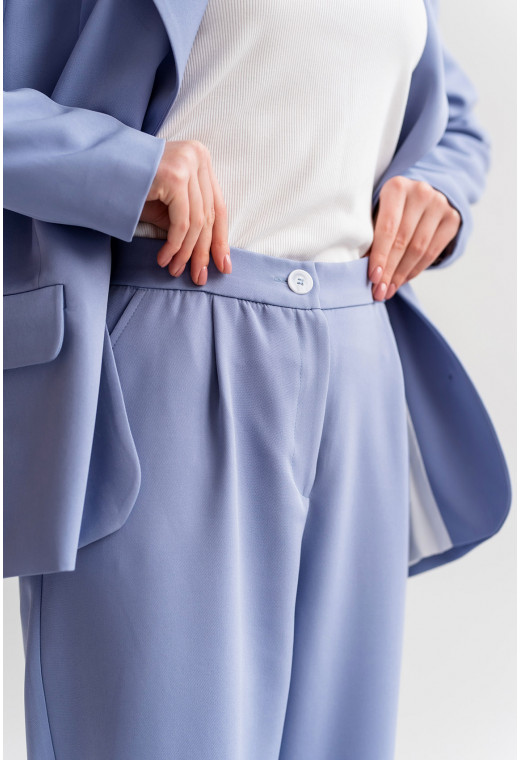 Лавандовий класичний брючний костюм  —  342112. Maritel. Зображення 2 Лавандовий класичний брючний костюм  —  342112. Maritel. Зображення 2