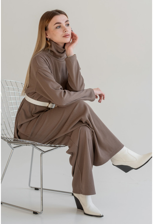 Темно-бежевый костюм комфорт — 924103. Maritel. Изображенние 2 Темно-бежевый костюм комфорт — 924103. Maritel. Изображенние 2