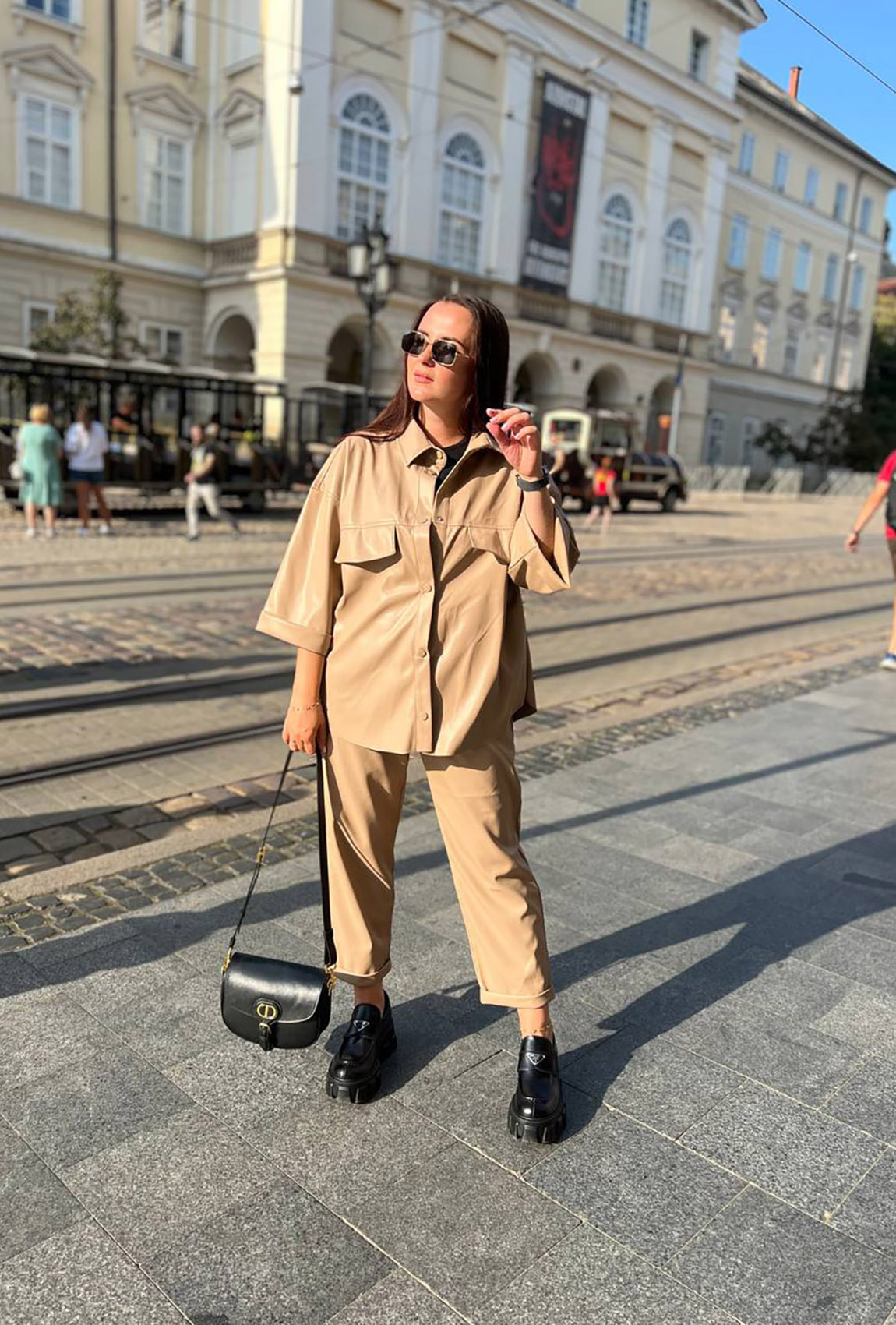 Бежевый костюм экокожа —  741793. Maritel. Изображенние 2