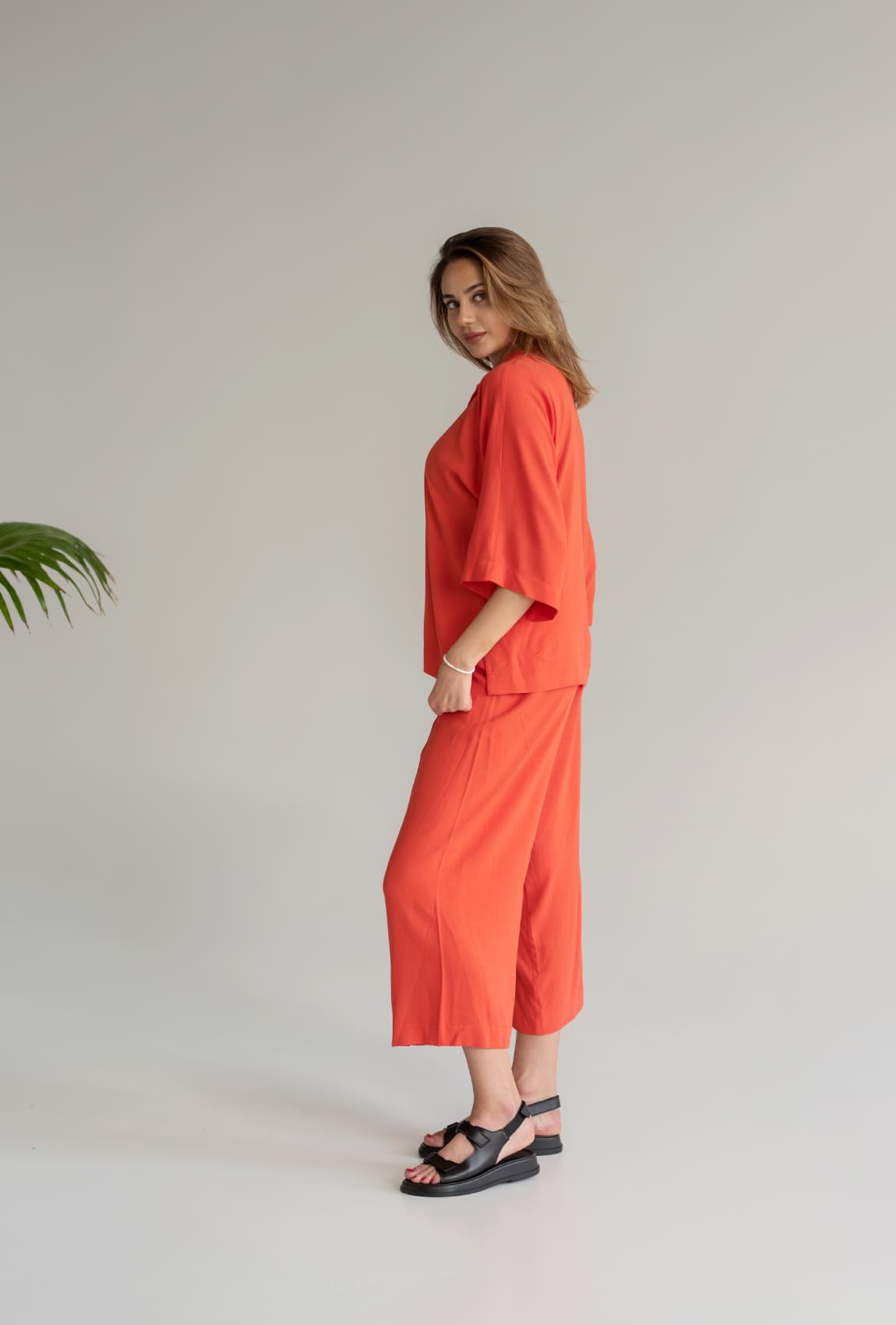 Терракотовый льняной костюм с кюлотами — 761683. Maritel. Изображенние 2 Терракотовый льняной костюм с кюлотами — 761683. Maritel. Изображенние 2