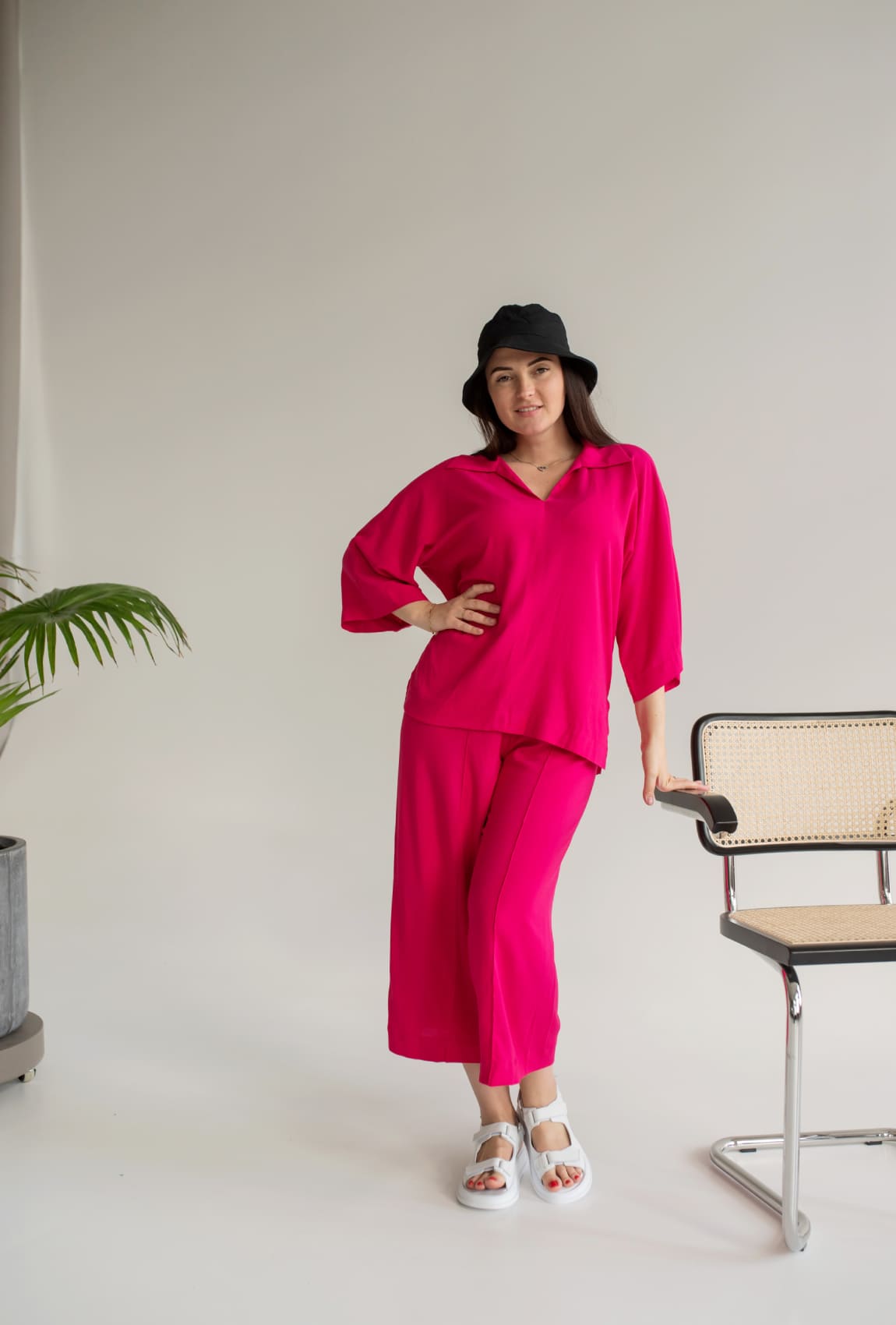 Малиновый льняной костюм с кюлотами — 611774. Maritel Малиновый льняной костюм с кюлотами — 611774. Maritel