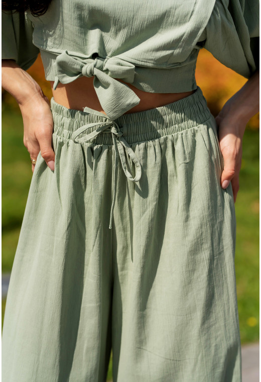 Оливковий костюм льон з широким рукавом — 428425. Maritel. Зображення 1 Оливковий костюм льон з широким рукавом — 428425. Maritel. Зображення 1