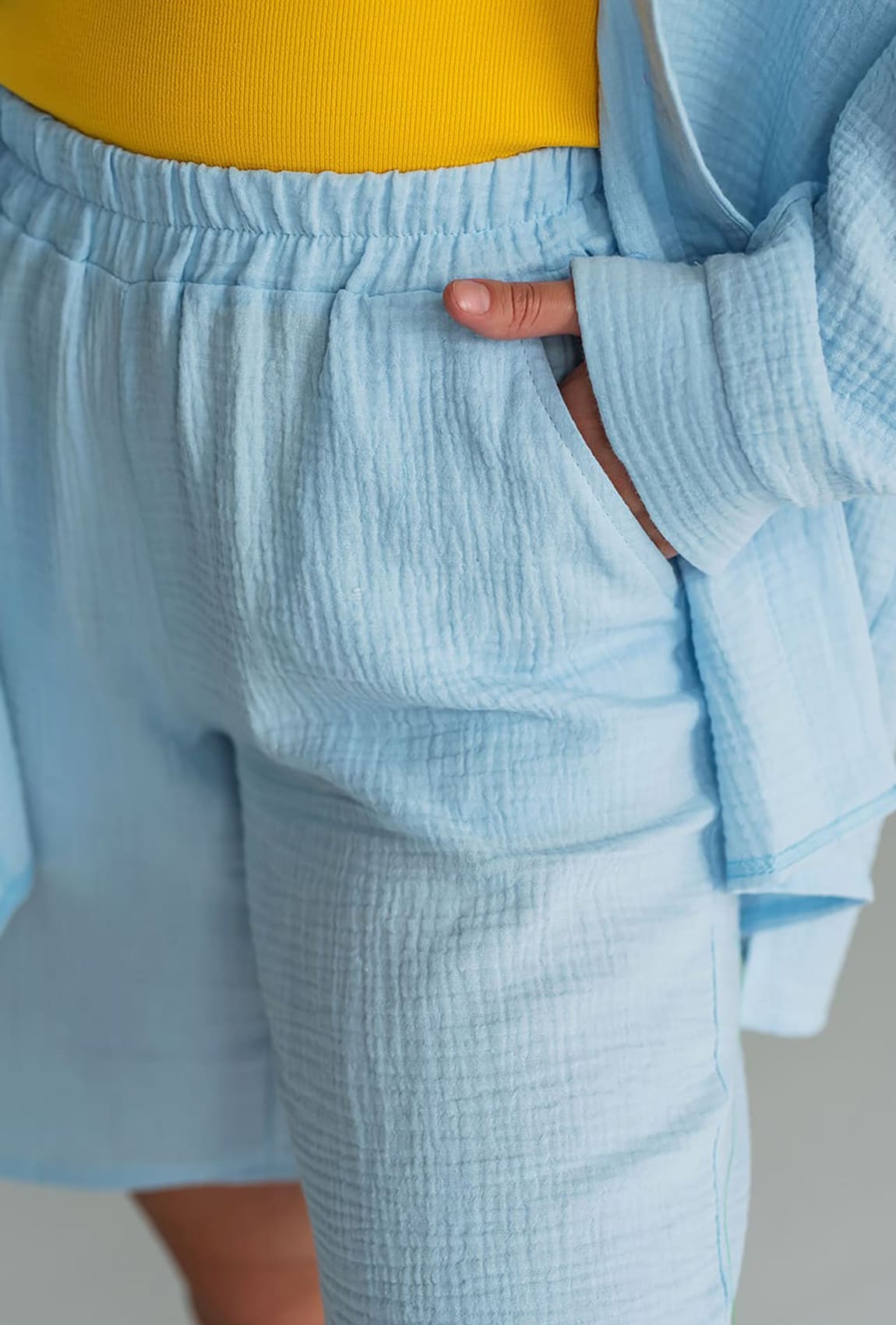 Блакитний костюм муслін із шортами — 256567. Maritel. Зображення 1 Блакитний костюм муслін із шортами — 256567. Maritel. Зображення 1