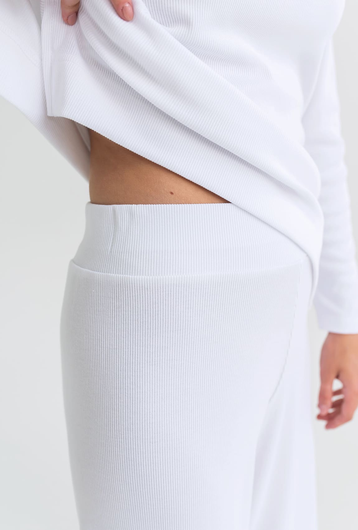 Молочный костюм Натали — 737436. Maritel. Изображенние 2 Молочный костюм Натали — 737436. Maritel. Изображенние 2