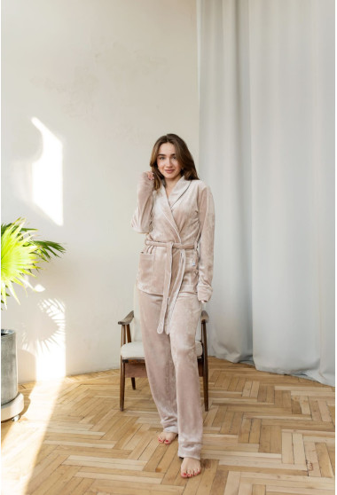 Бежевий велюровий костюм шаль з кишенями. Maritel. Зображення 2