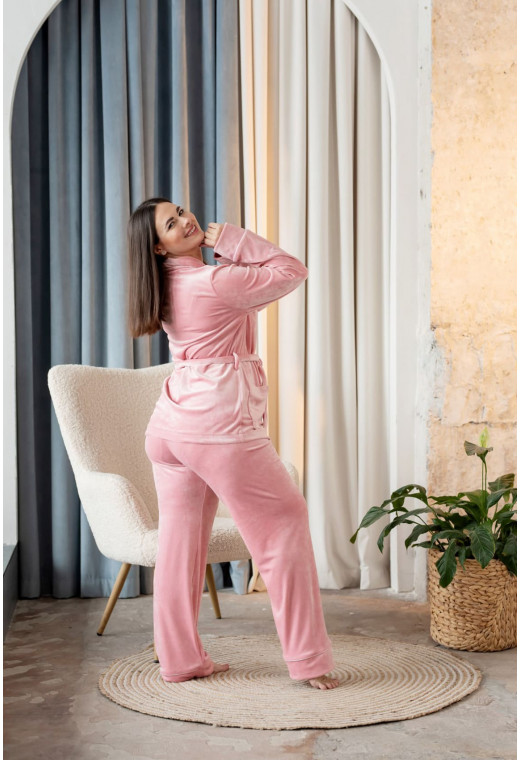 Рожевий костюм з кишенею шаль — 634484. Maritel. Зображення 1 Рожевий костюм з кишенею шаль — 634484. Maritel. Зображення 1