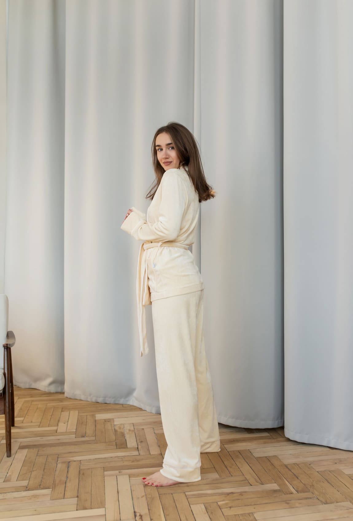 Ванильный костюм с карманом шаль—  907469. Maritel. Изображенние 2