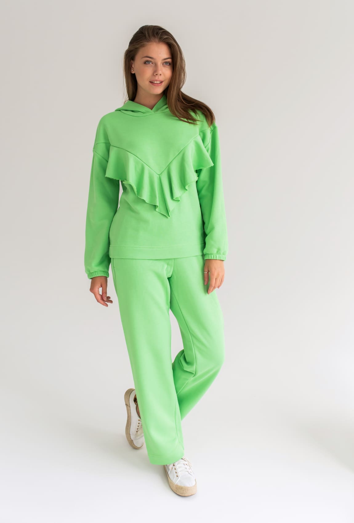 Салатовий спортивний костюм (рюш) — 451626. Maritel Салатовий спортивний костюм (рюш) — 451626. Maritel