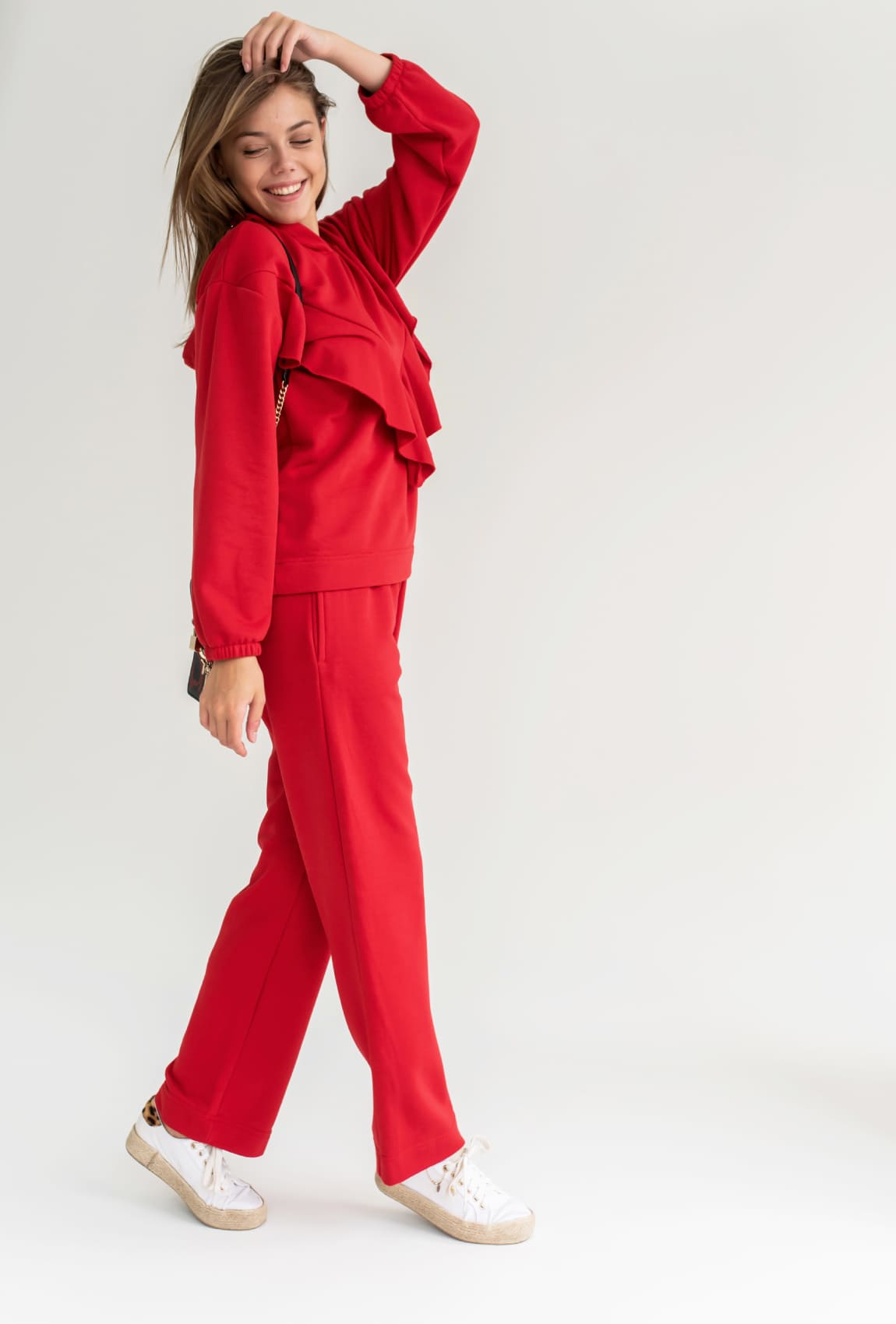 Червоний спортивний костюм (рюш) — 145070. Maritel. Зображення 1 Червоний спортивний костюм (рюш) — 145070. Maritel. Зображення 1
