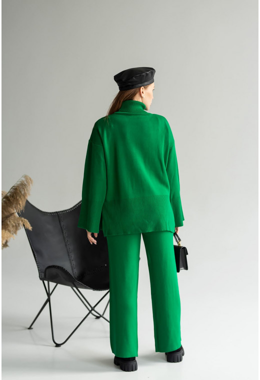 Зеленый вязаный костюм с широким рукавом — 133180. Maritel. Изображенние 2 Зеленый вязаный костюм с широким рукавом — 133180. Maritel. Изображенние 2