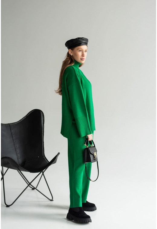 Зеленый вязаный костюм с широким рукавом — 133180. Maritel. Изображенние 1 Зеленый вязаный костюм с широким рукавом — 133180. Maritel. Изображенние 1