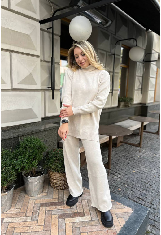 Бежевый костюм вязаный база — 324470. Maritel. Изображенние 1 Бежевый костюм вязаный база — 324470. Maritel. Изображенние 1