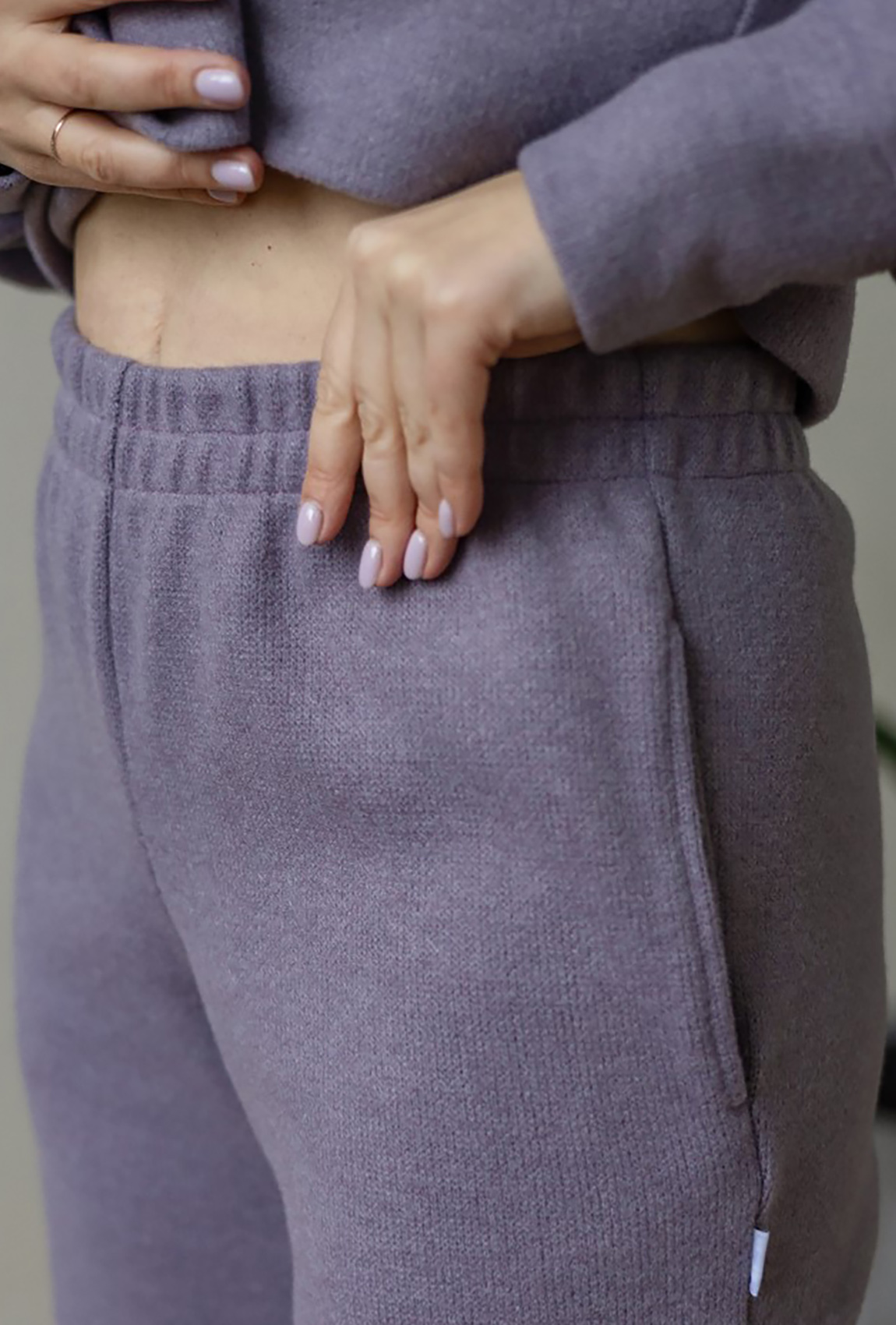 Лавандовий в'язаний костюм — 235650. Maritel. Зображення 3 Лавандовий в'язаний костюм — 235650. Maritel. Зображення 3